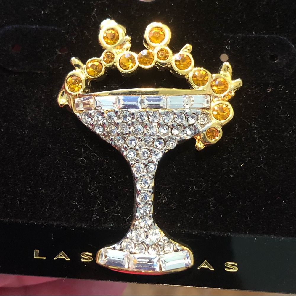 Vintage 90s Monte Carlo Hotel & Casino souvenir rhinestone cocktail brooch NWT - Picture 4 of 4